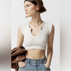 White cropped urban baby tee